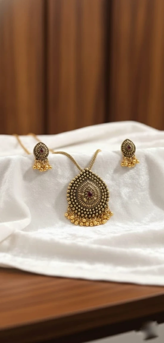 Antique Medallion (Free Shipping)