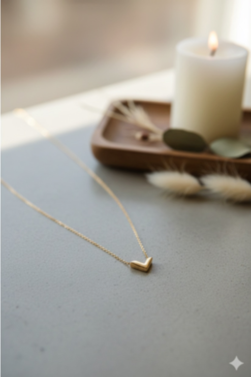 V SHAPED PENDANT CHAIN