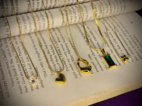 WOMEN'S CHAIN
