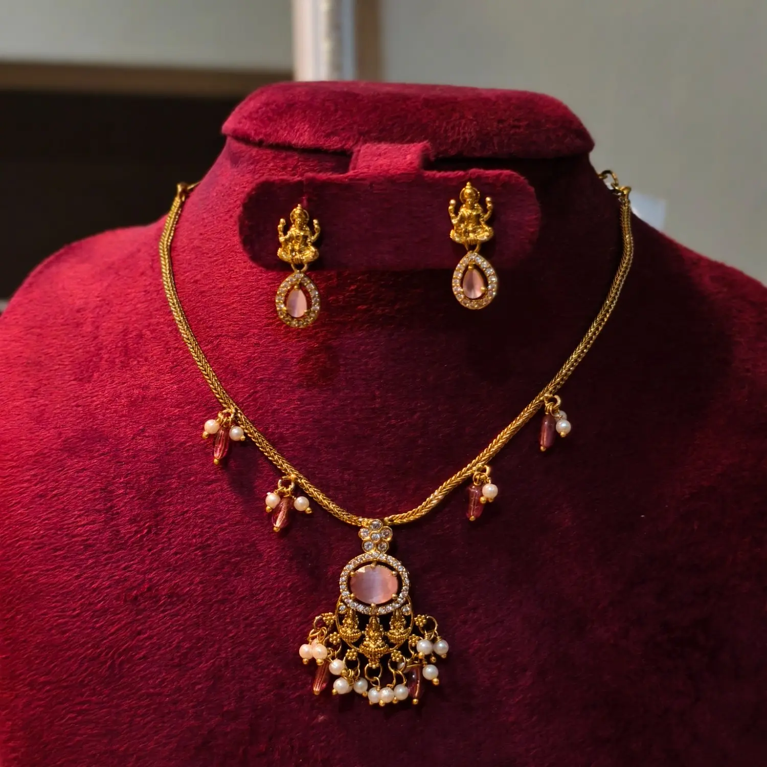 Blush Pearl Goddess Pendant Set