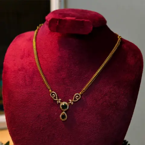 Emerald Dew Pendant