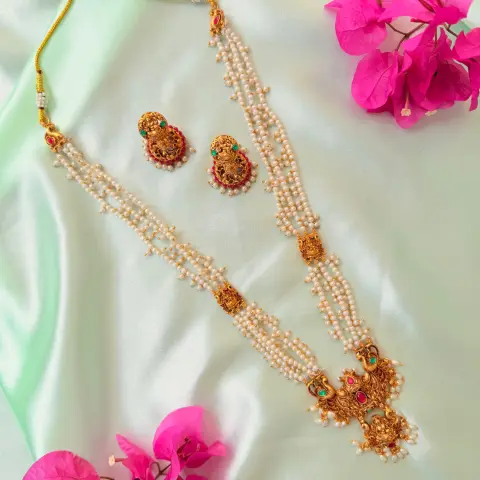 Royal Pearl Stranded Peacock & Temple Motif Long Haram Set