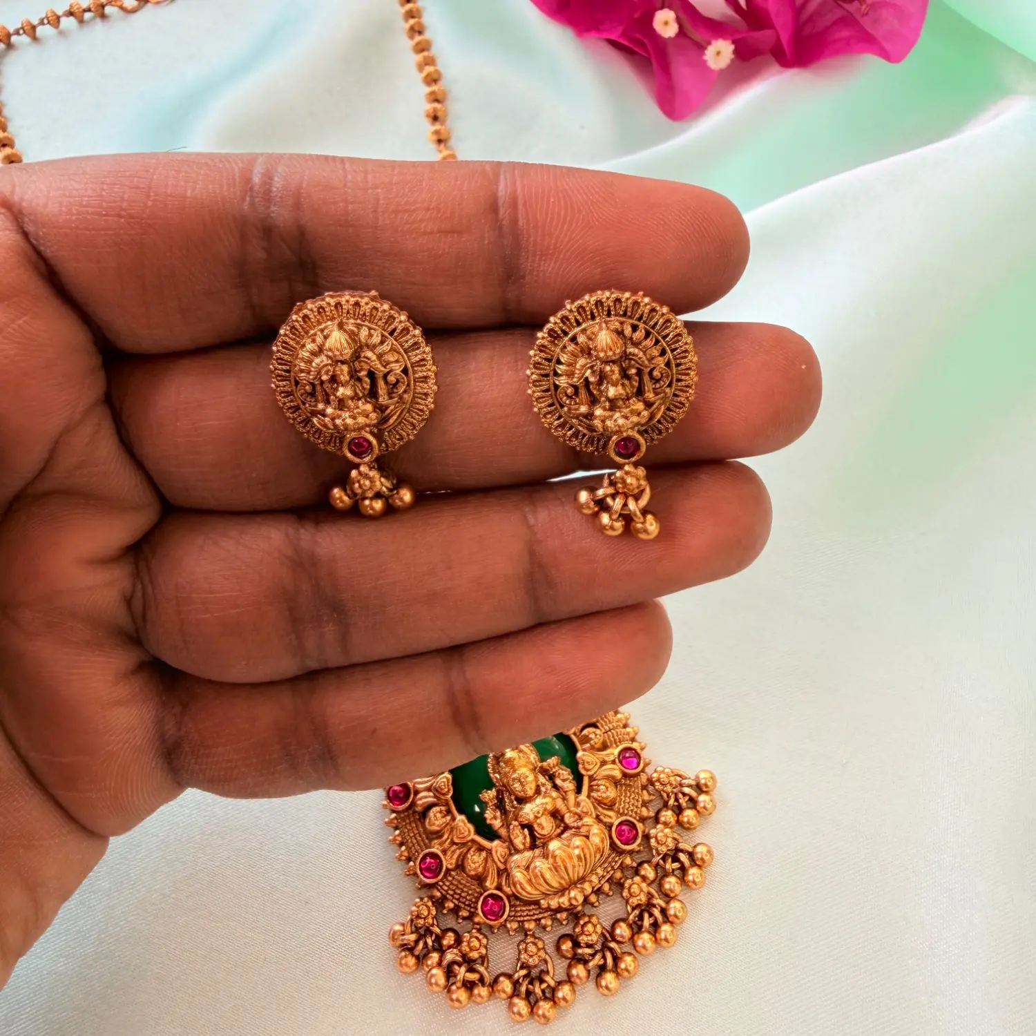 Traditional Matte Gold Medium Haaram Set SJMH011