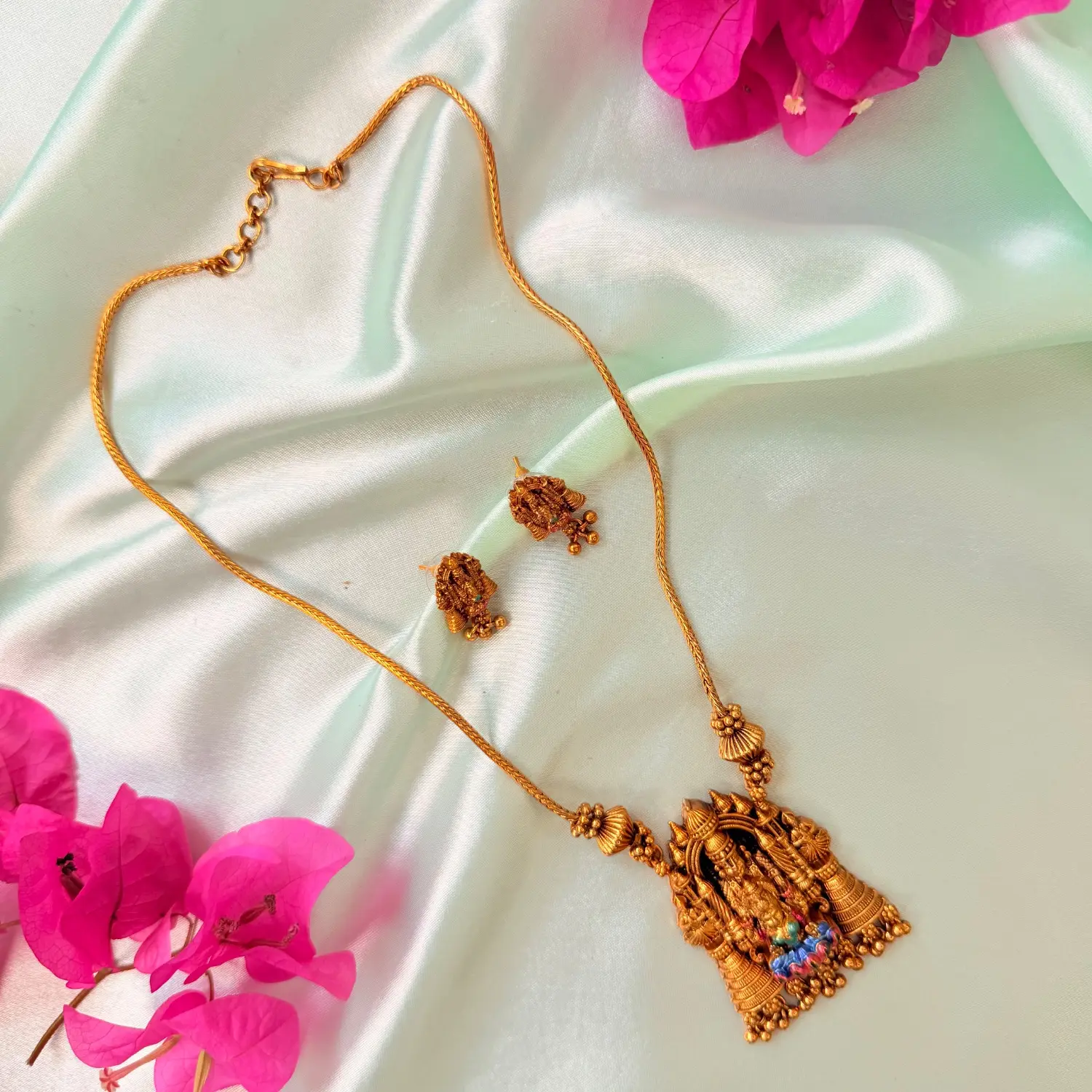 Goddess Lakshmi Temple Medium Haaram Set SJMH019