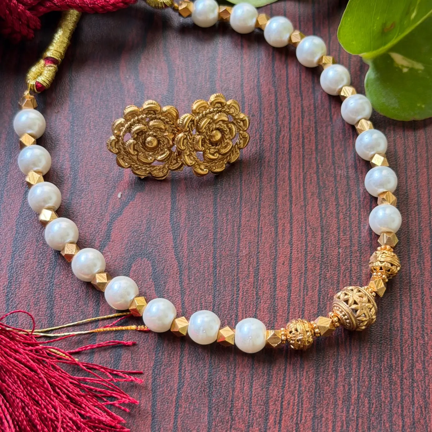 Minimalist Pearl Ashtapatti Choker (Muthu Ashtapati Mala) SJSN039