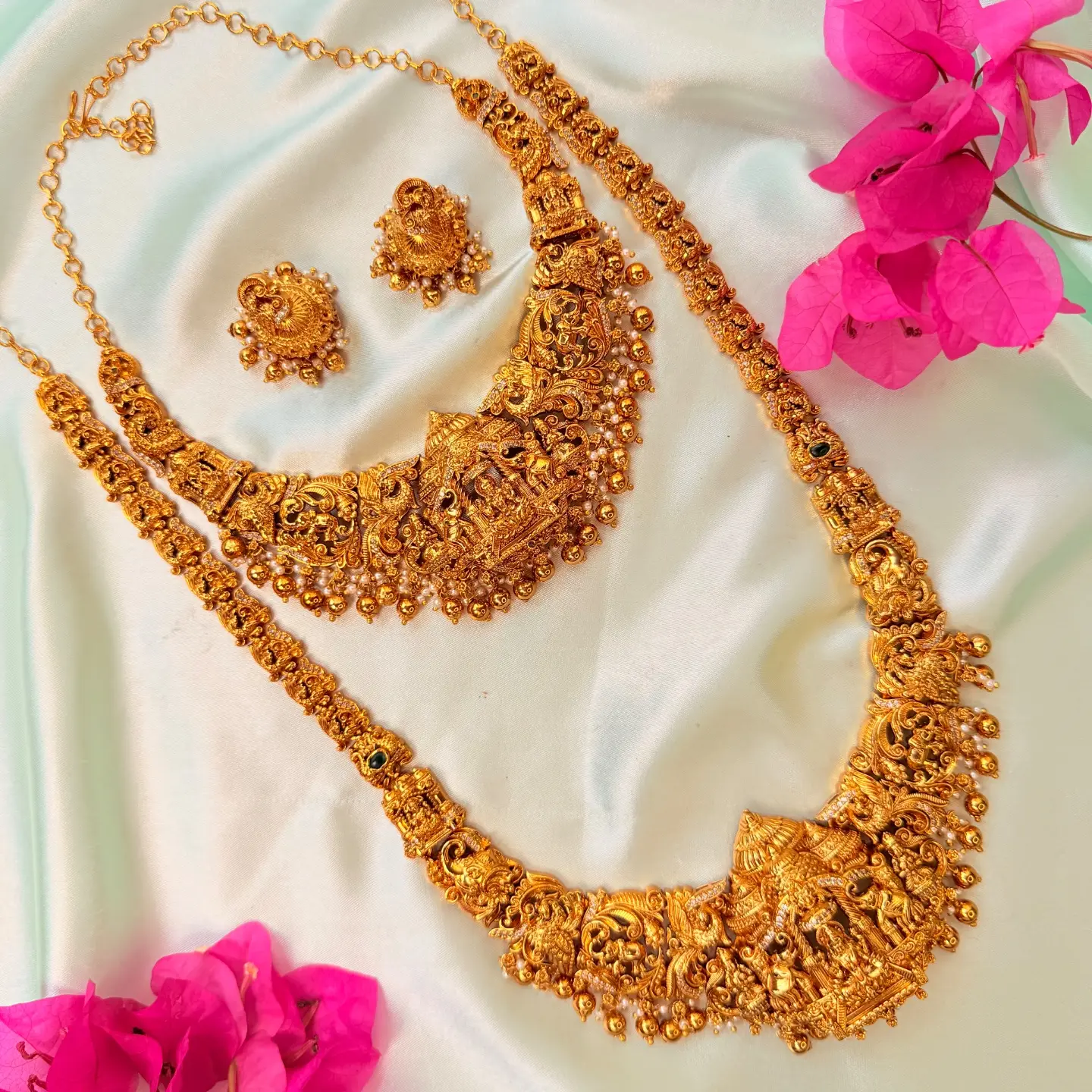 Premium Nakshi Temple Work Goddess Lakshmi Bridal Set SJSB014
