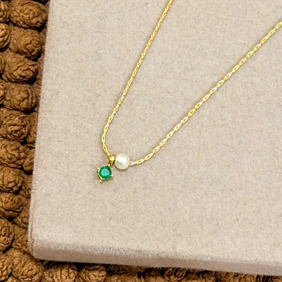 GREEN & PEARL