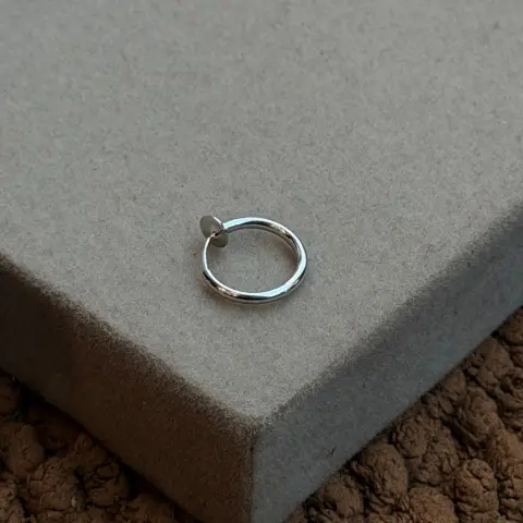 SILVER PUSH BACK ( small )