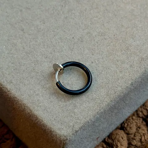 PUSH BACK BLACK ( small )