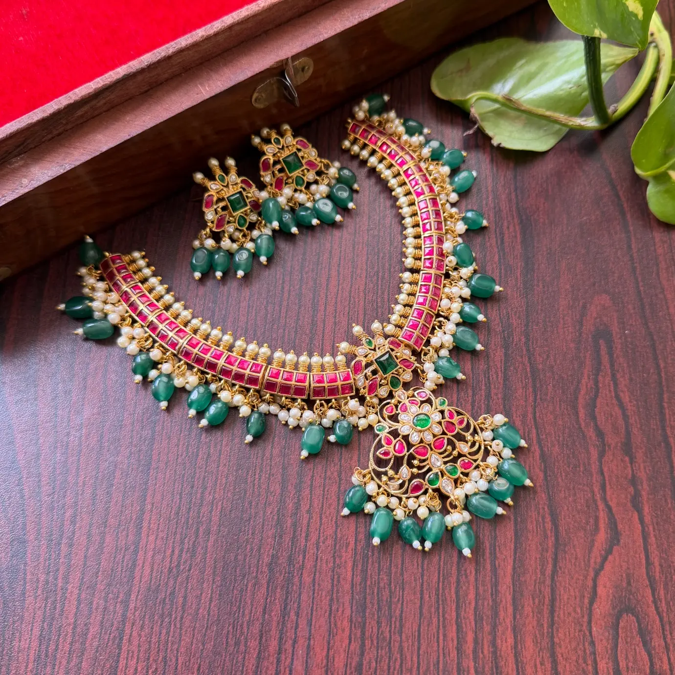 Premium Jadau Kundan Ruby & Emerald Pearl Cluster Choker Set SJPM019