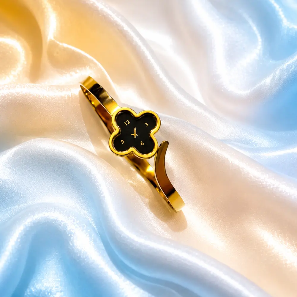 Clover Bangle