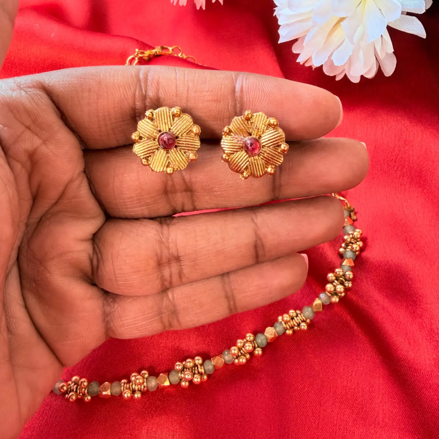 Floral Bloom Beaded Antique Gold Short Necklace Set