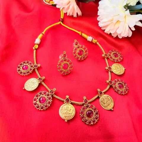 Divine Ruby Kemp Temple Kasu Short Necklace Set