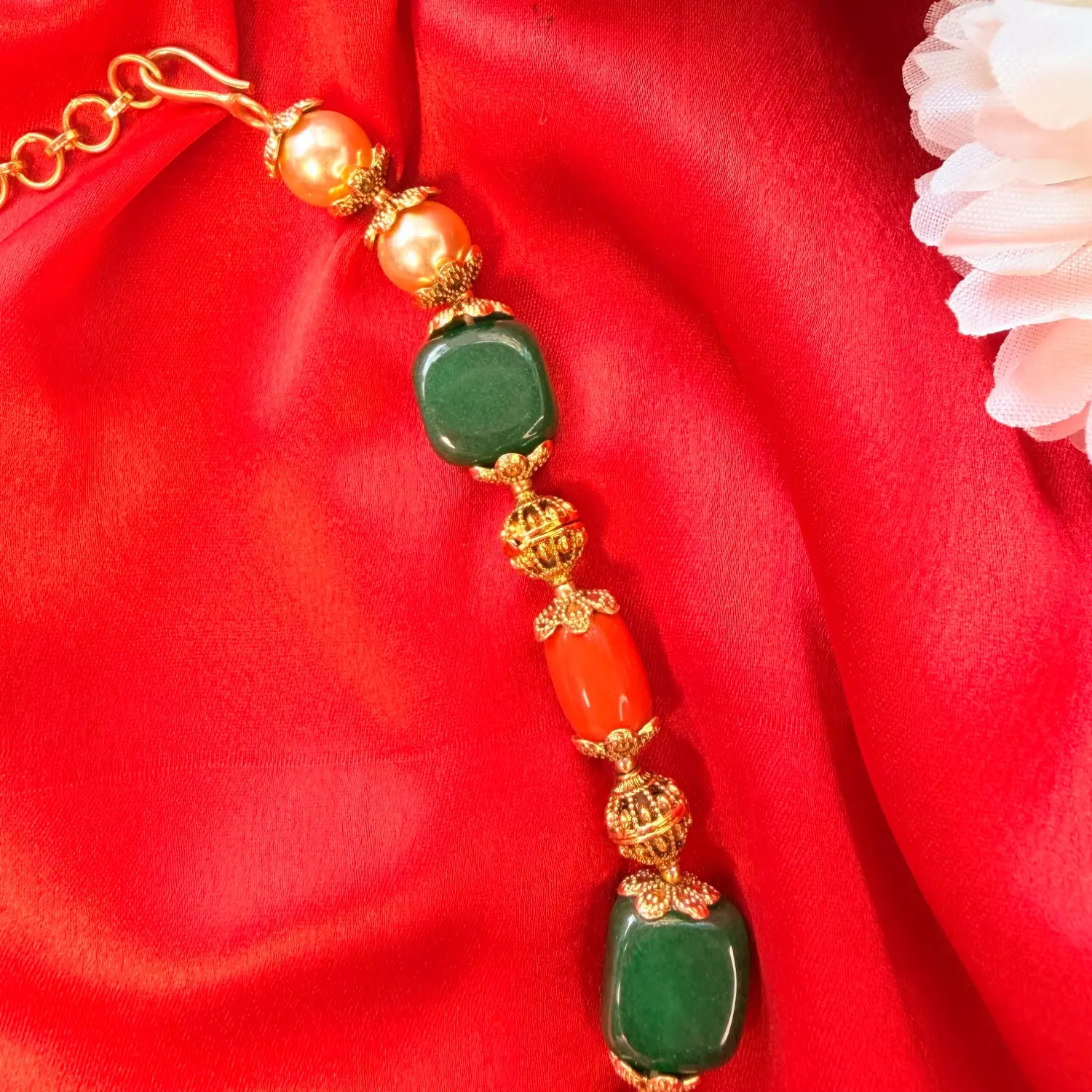 Royal Emerald and Coral Beaded Antique Gold Necklace