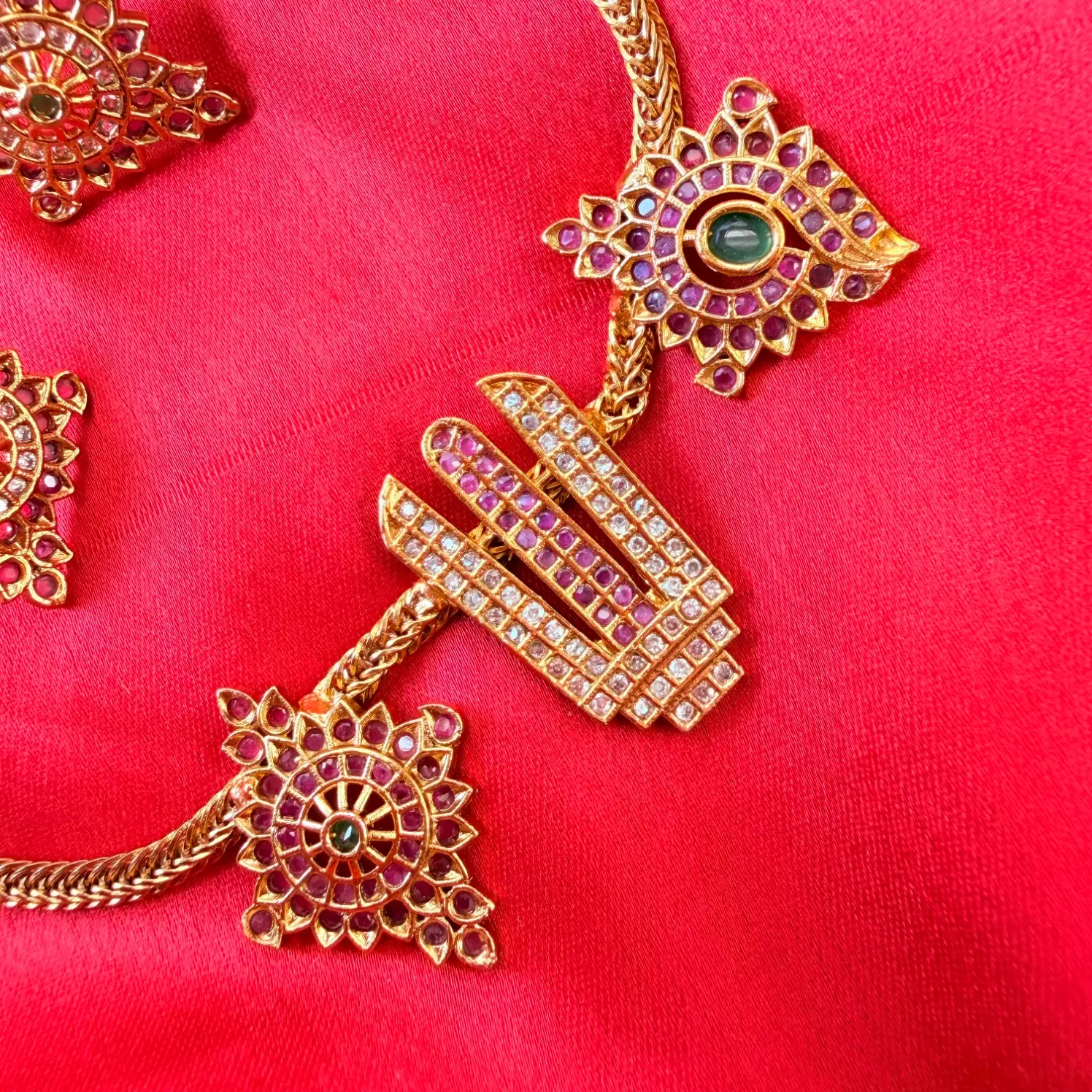 Traditional Tirupati Balaji Kemp Stone Short Necklace Set