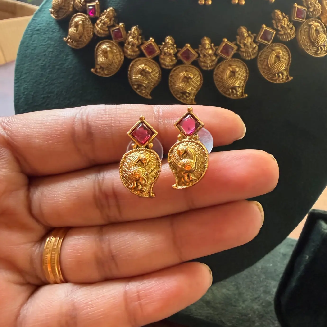 Keerthy Suresh Inspired Heritage Antique Temple Dual-Necklace Combo Set (Choker, Short Necklace & Dual Stud Earrings) SJSN043