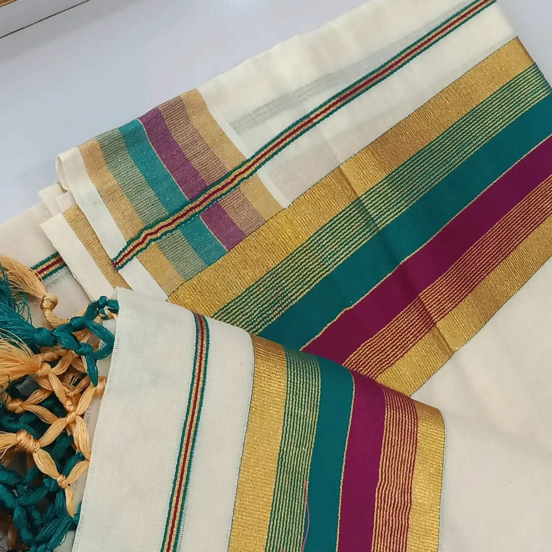 Set Mundu
