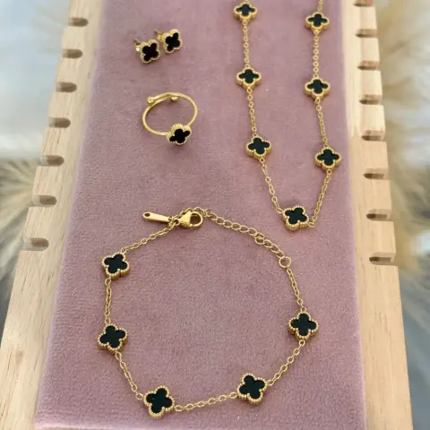 Black Clover Set (4items)