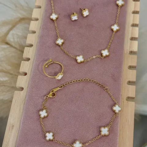 White Clover set ( 4items)