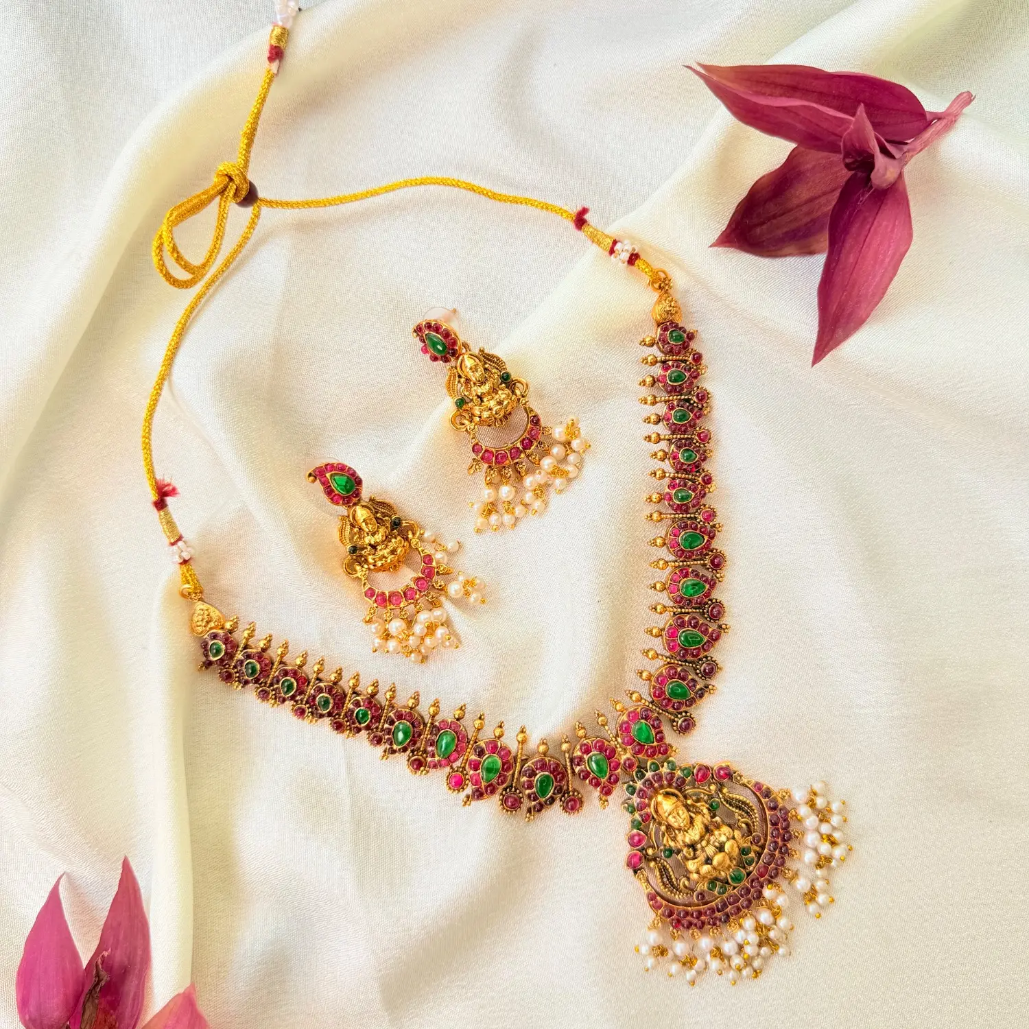 Goddess Lakshmi Antique Gold Temple Necklace Set