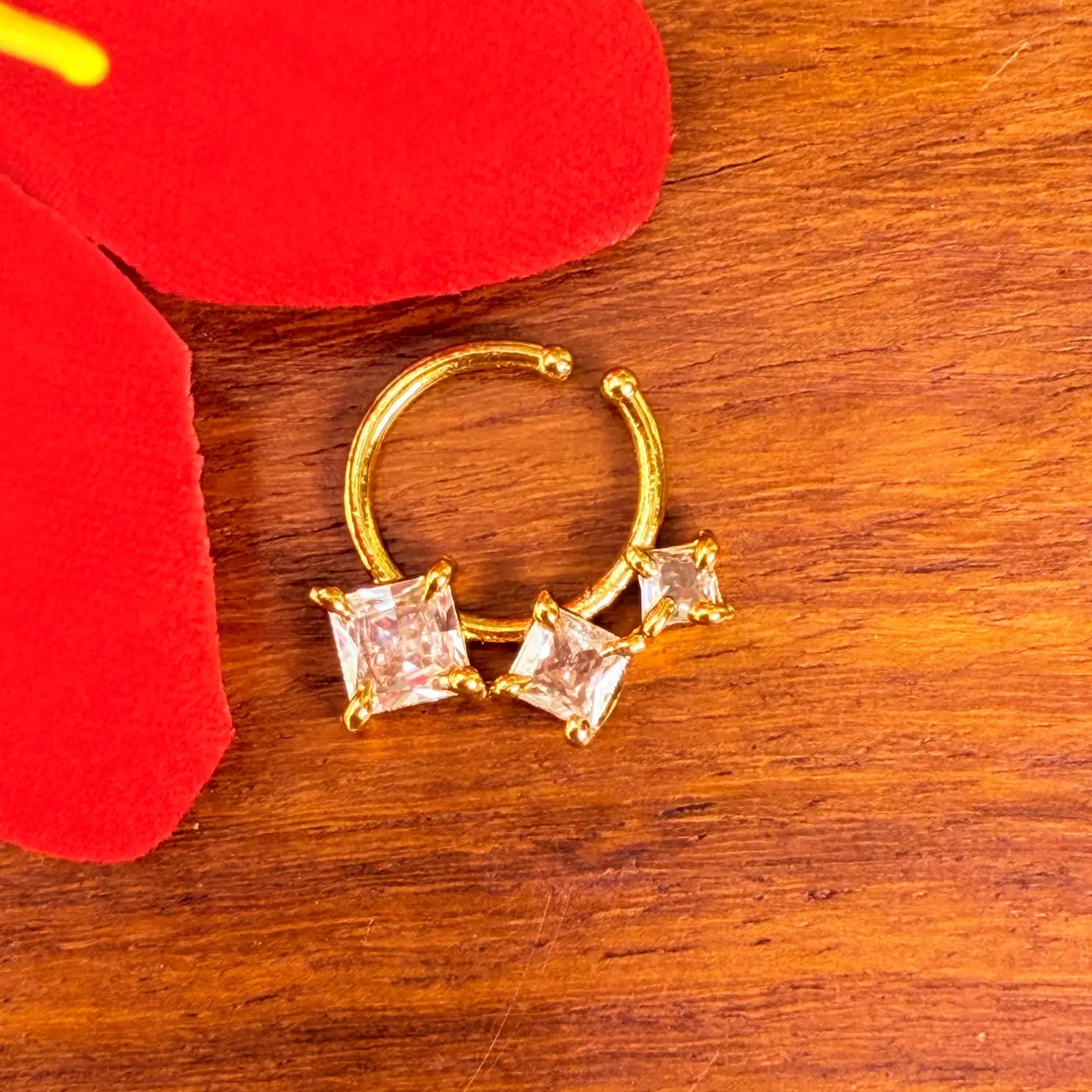Graduated Square CZ Stone Nose Ring / Clicker