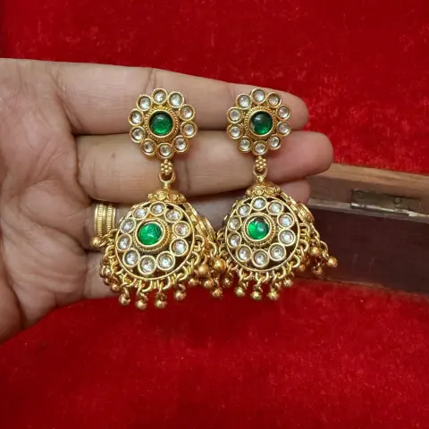 Emerald Kundan stones Jhumka
