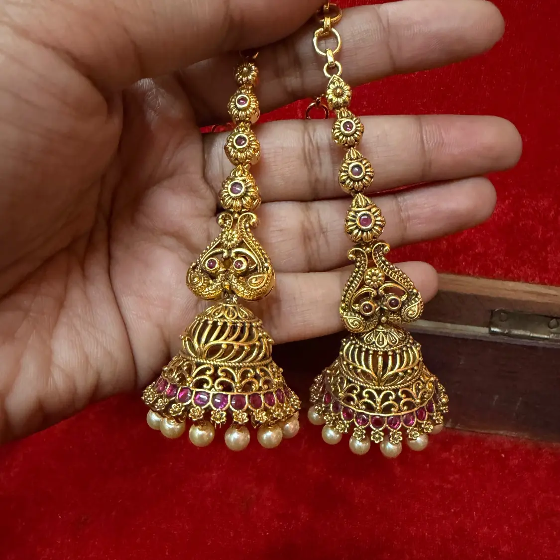 Premium gold replica straight maati with jhumka