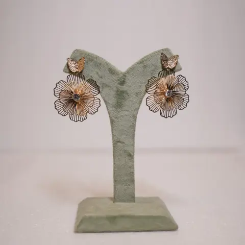 Earings-AT-SP22