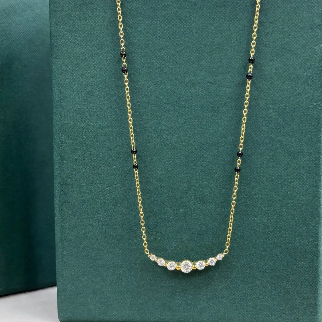 Aira mangalsutra