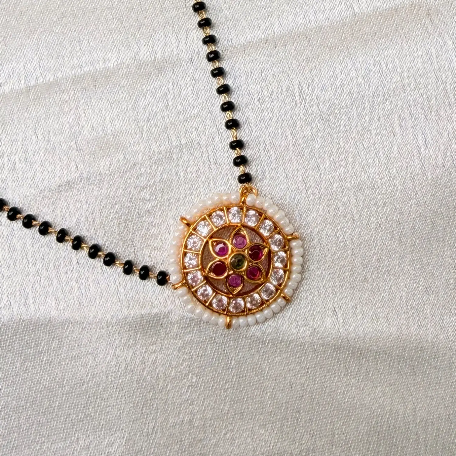 Traditional Single-Strand Black Bead AD Stone Pendant Necklace