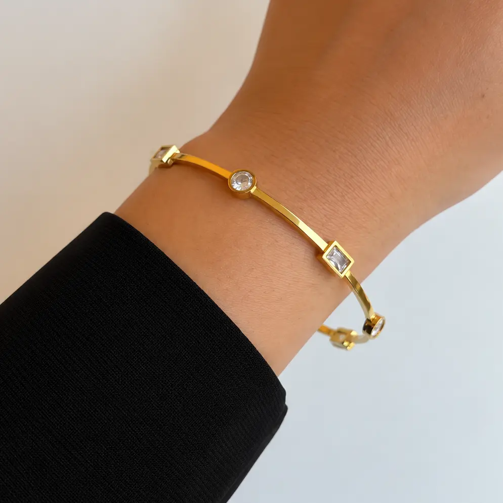 White luxe kada 2.6