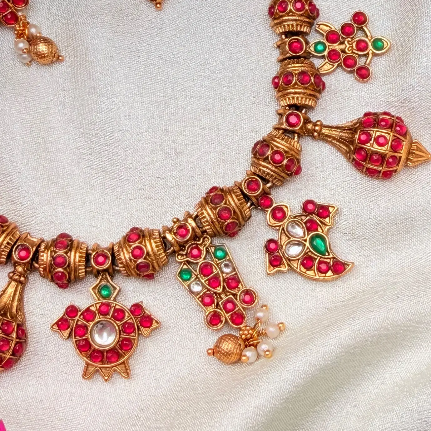Lord Govinda / Venkateswara Dashavatar-Ayuadha Kemp Necklace Set SJSN058