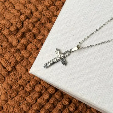 SILVER DIVINE CROSS