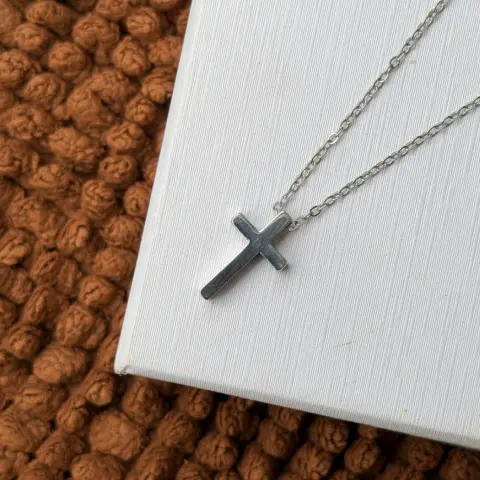 SILVER CROSS LONG