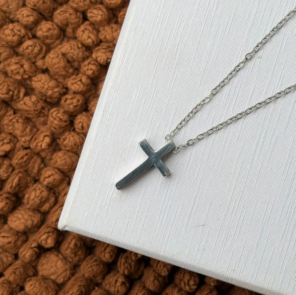 SILVER CROSS LONG