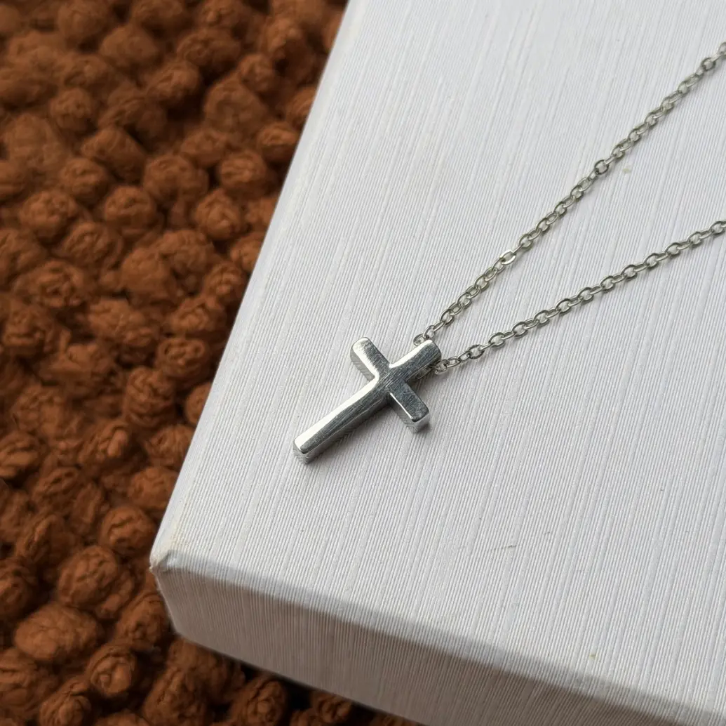 SILVER CROSS LONG