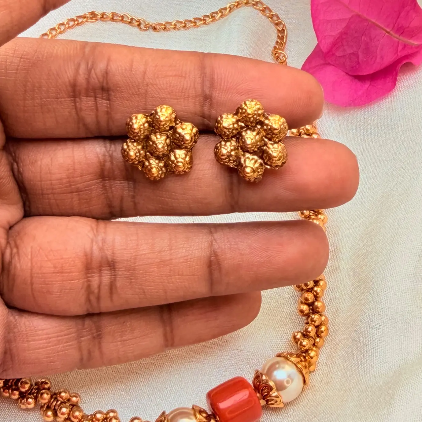 2-in-1 choker + Short Havala Pearl neck set