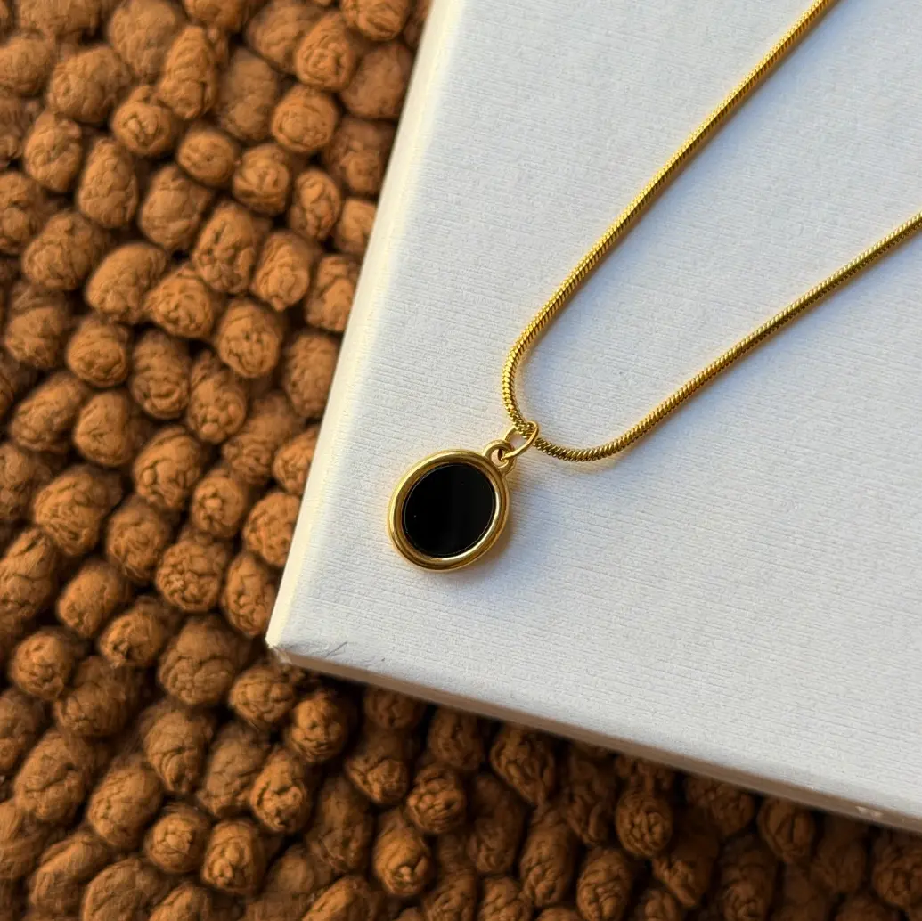 GOLD & BLACK ONXY