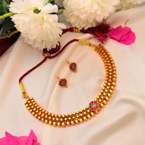 Antique Gold Geometric Cube Bead Choker with Kemp Floral Motifs & Matching Stud Earrings SJSN062