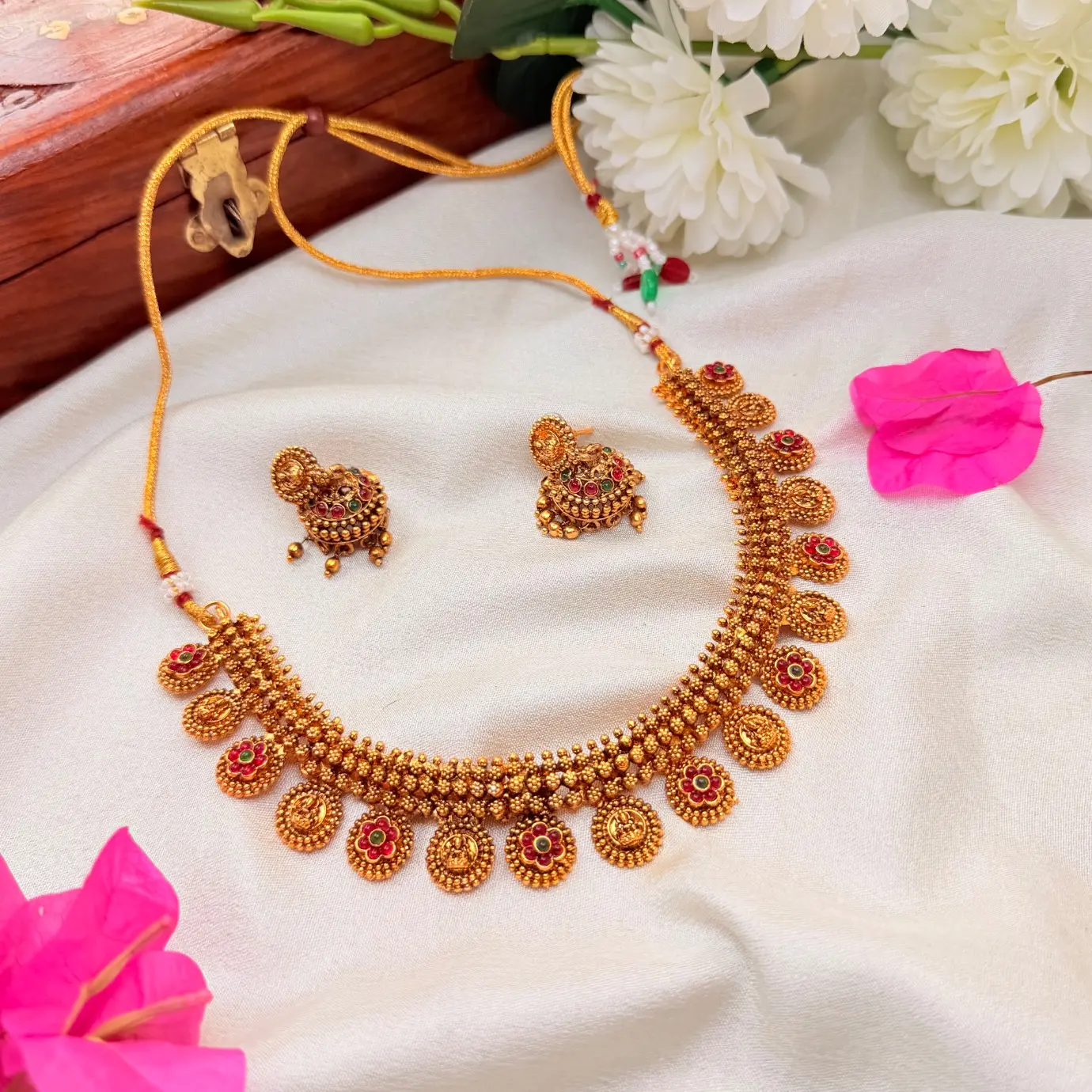 Antique Gold Kasu & Kemp Floral Short Necklace Set – Alternating Lakshmi Coins, Kemp Flowers & Matching Jhumkas SJSN063