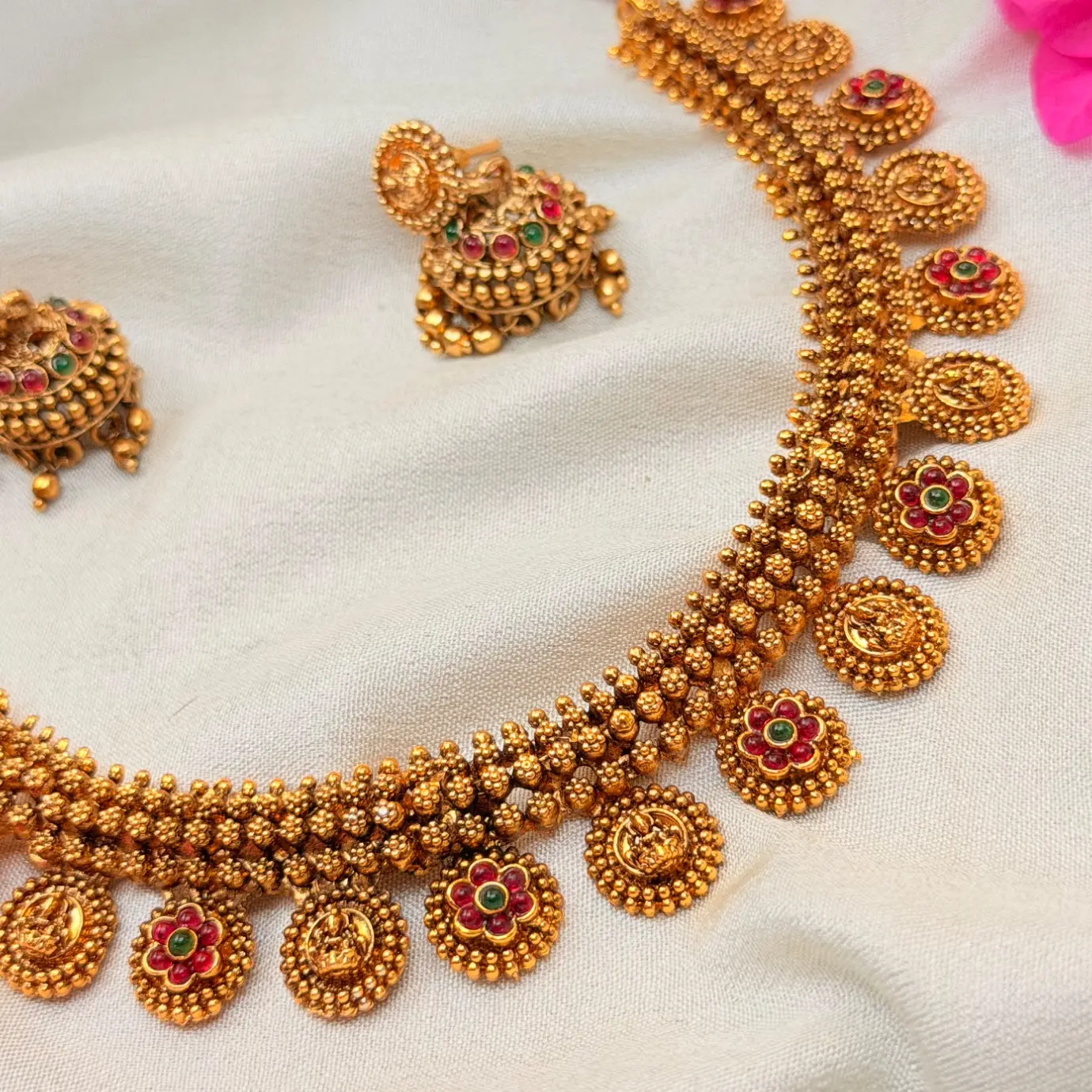 Antique Gold Kasu & Kemp Floral Short Necklace Set – Alternating Lakshmi Coins, Kemp Flowers & Matching Jhumkas SJSN063