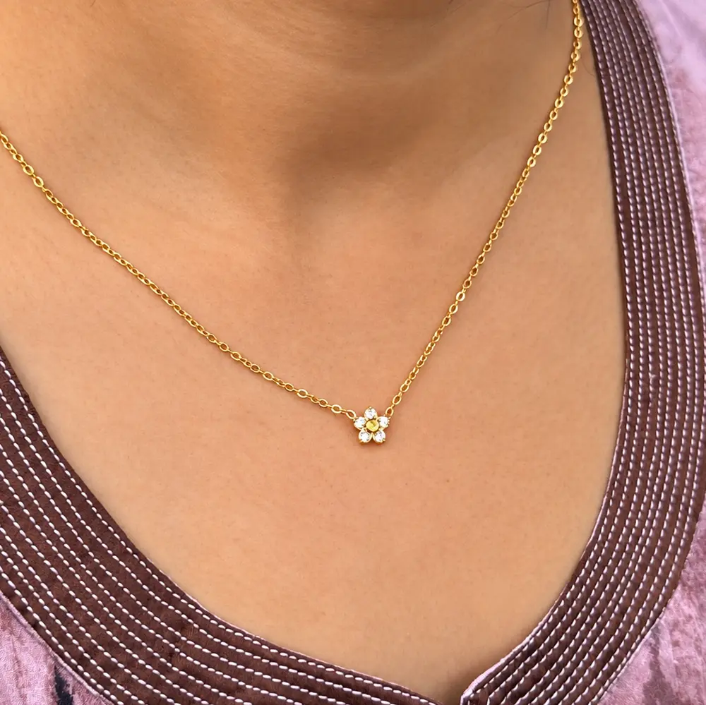 Tiny flower