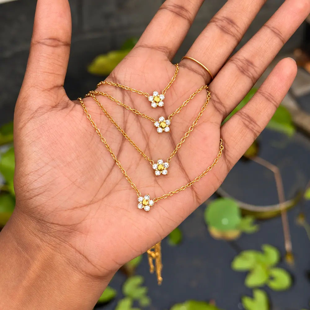 Tiny flower