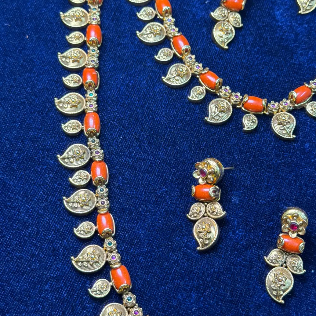 Premium Havala Combo Short + Long + 2 pairs of Earrings