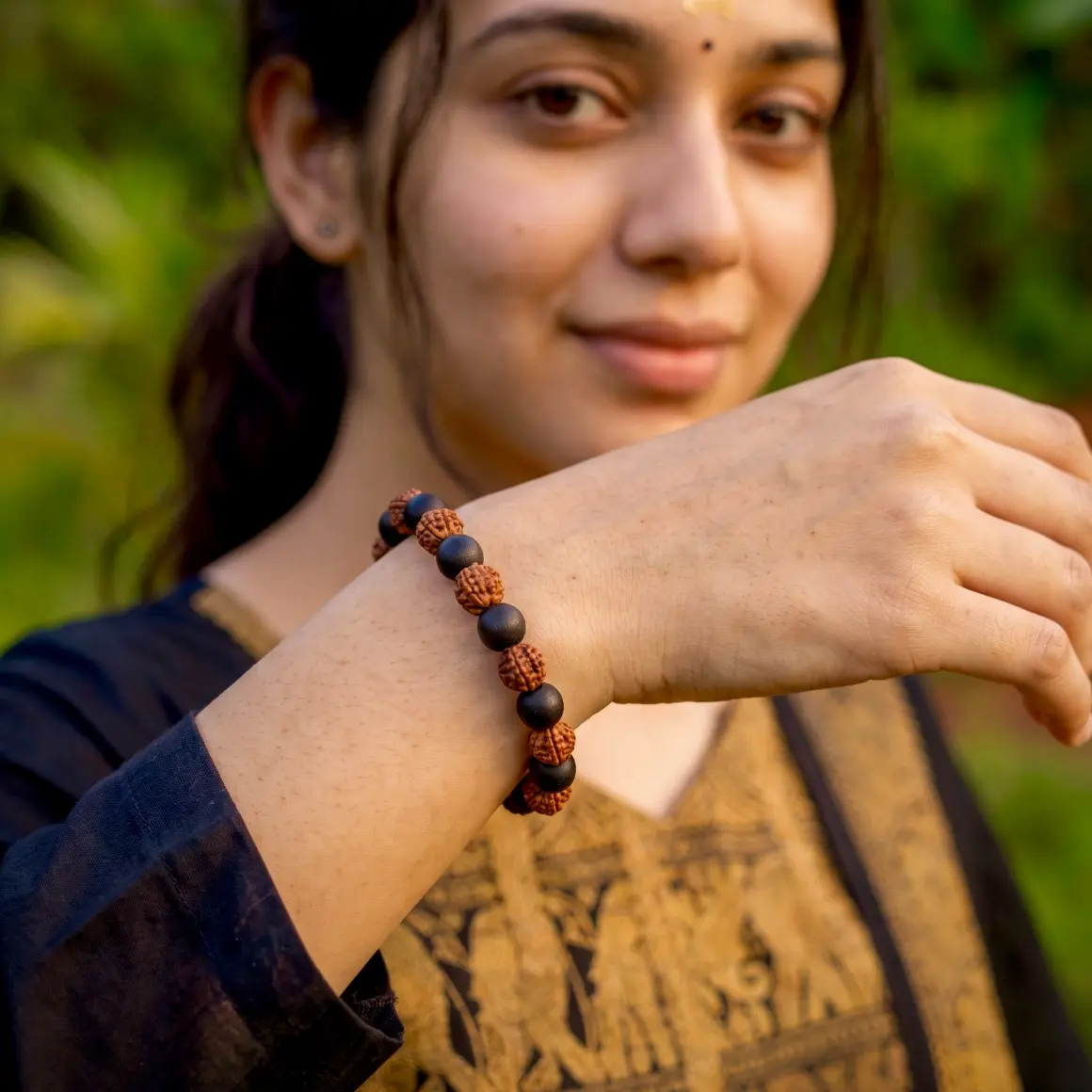 Premium 8mm Karungali Rudraksha Mixed Bracelet