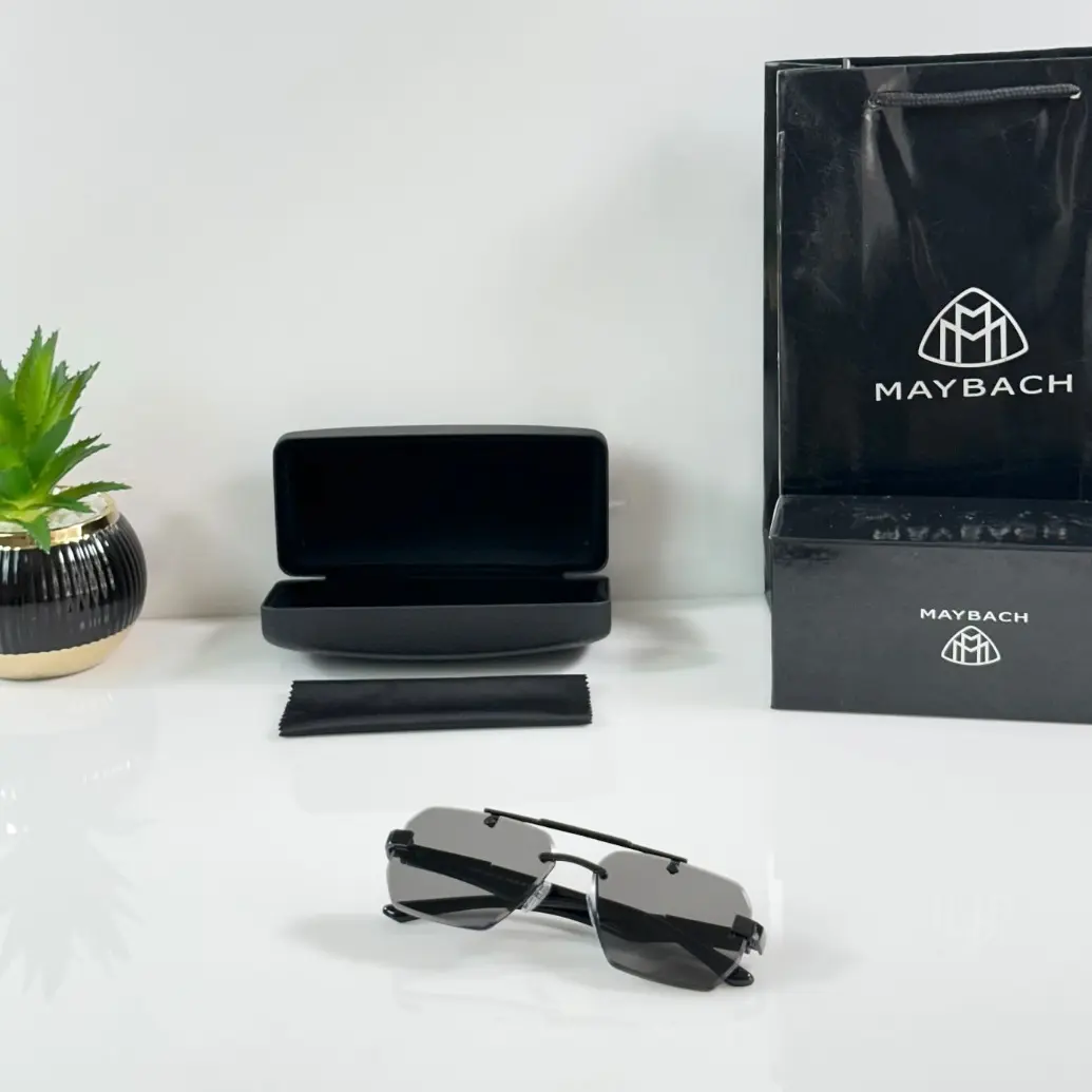 MAYBACH 1023 BLACK