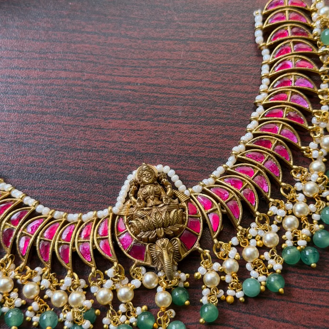 Premium Jadau Kundan Gajalakshmi Choker SJPM037