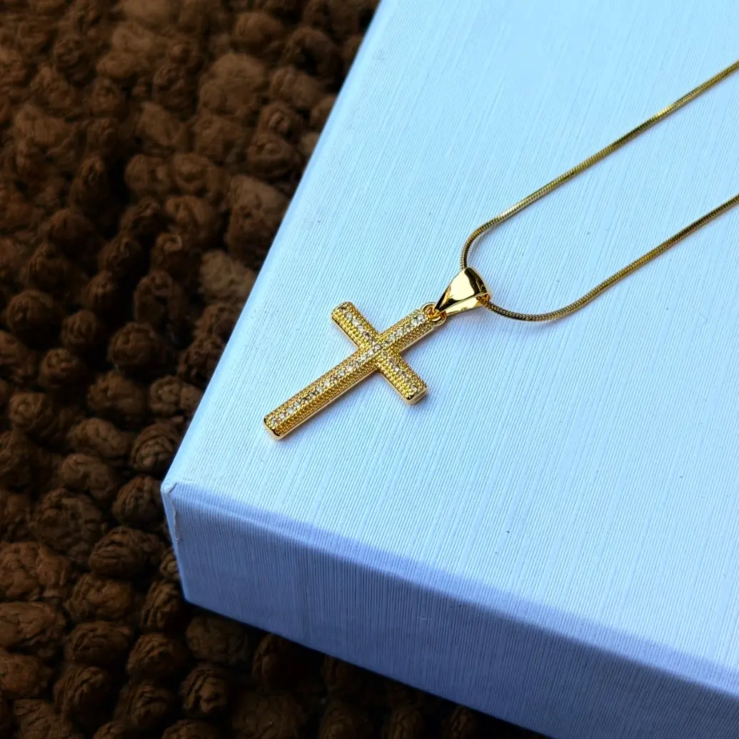 ROYAL CROSS