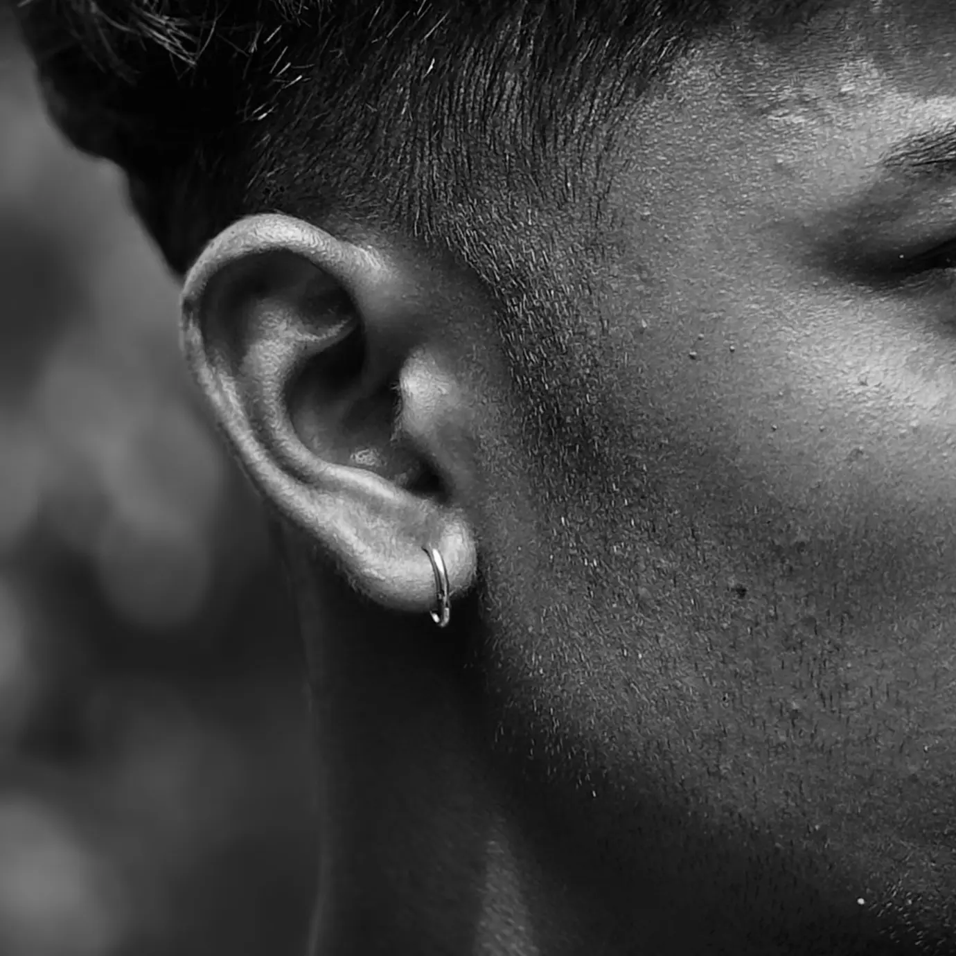 HOOP EARRINGS (pair)