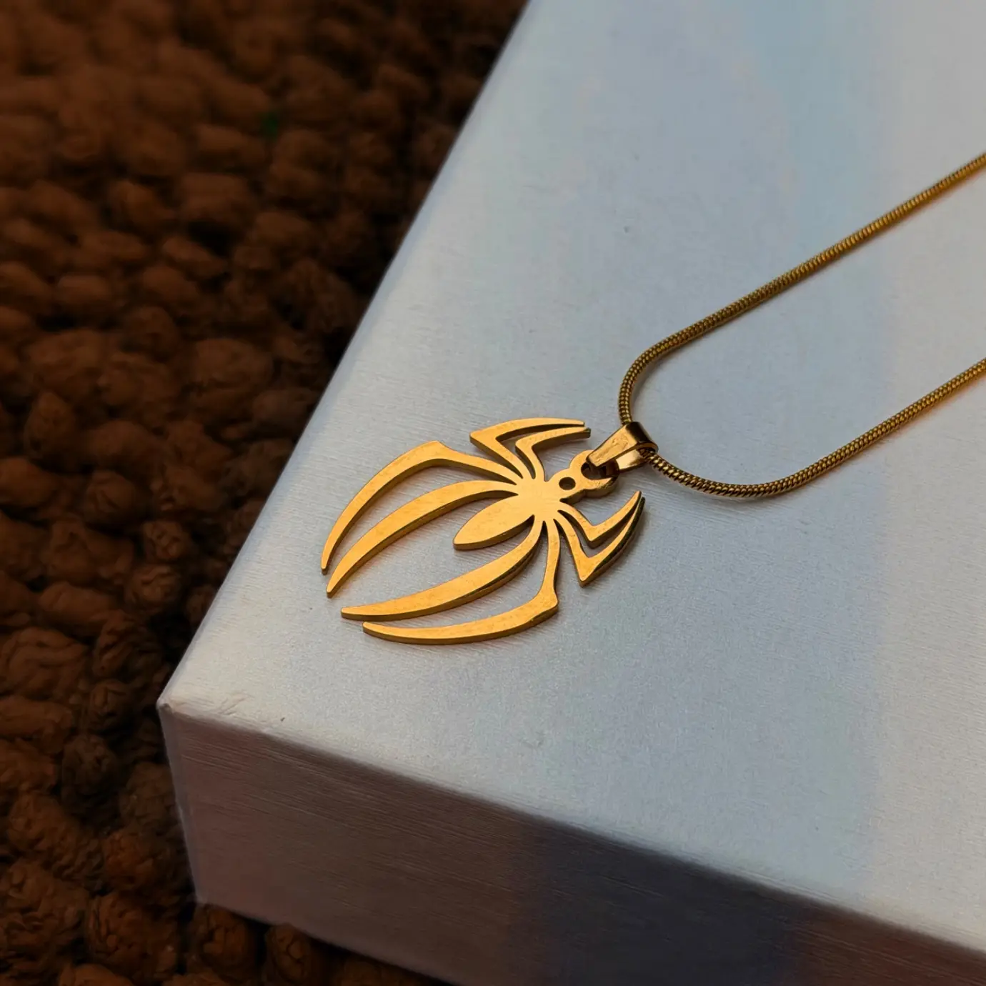GOLD SPIDER CHAIN